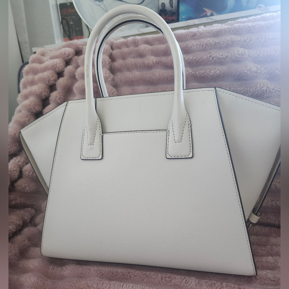 Michael Kors Cream Avril Leather Satchel Bag - Picture 2 of 9